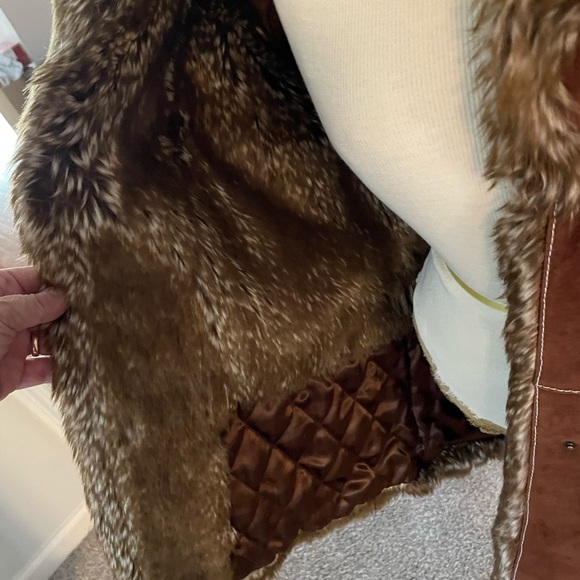 COPY - Woman’s Suede fur coat - Picture 2 of 4